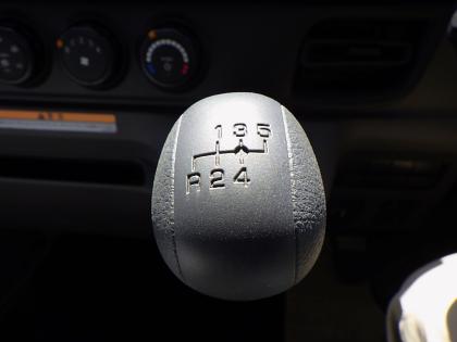 ʐ^13